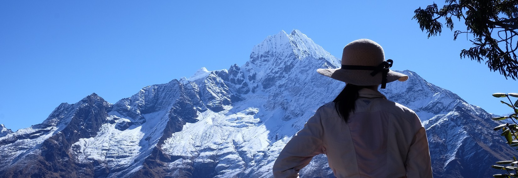 views of Mount Thamserku