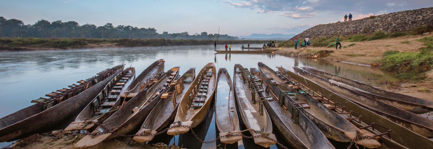 Canoeing on Rapti River in Chitwan
